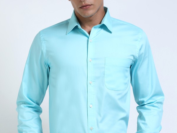 Mint shirt colour saturation closeup, Hamster colour-lock process